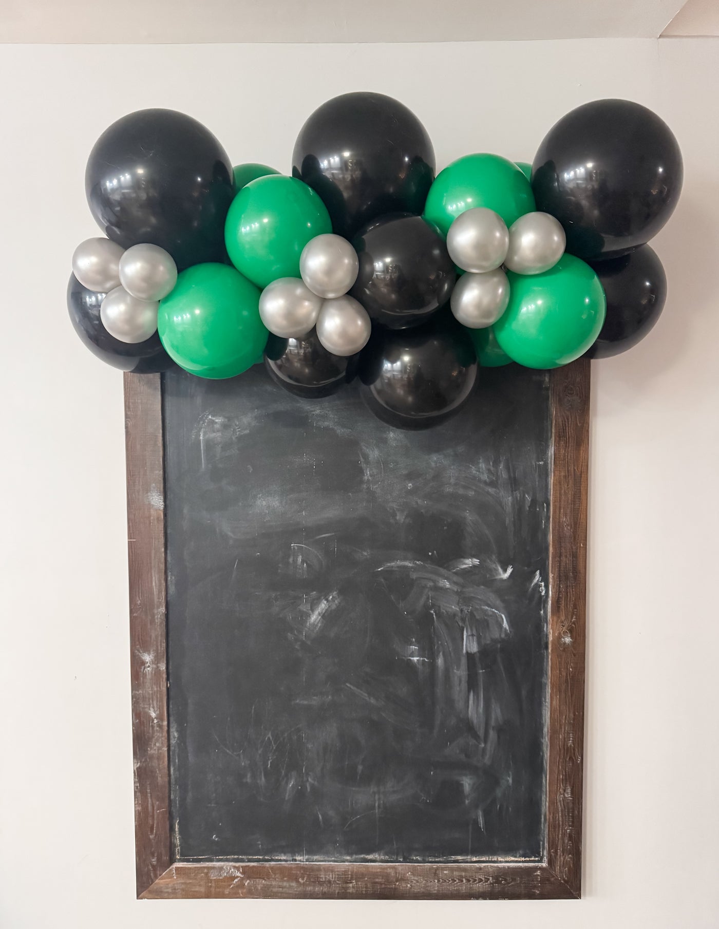 Super Bowl Grab & Go Garland