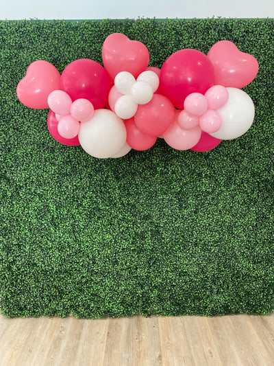 Valentine’s Day Grab and Go Balloon Garland