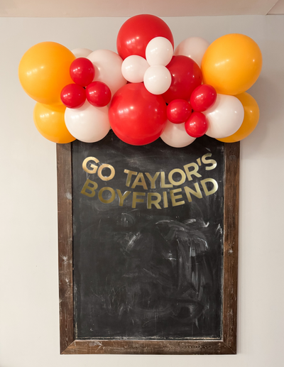 Super Bowl Grab & Go Garland
